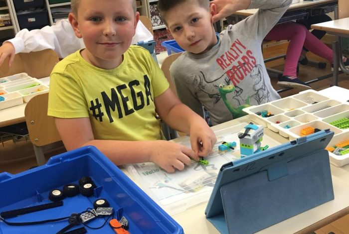 robotriki-zajecia-robotyka-17 RoboTriki - zajęcia z robotyki dla dzieci